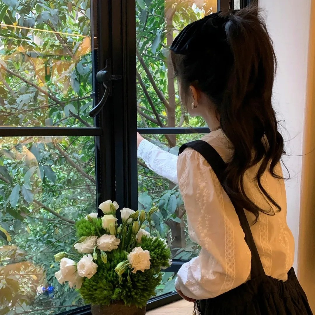 黄阿丽:小眼镜蛇